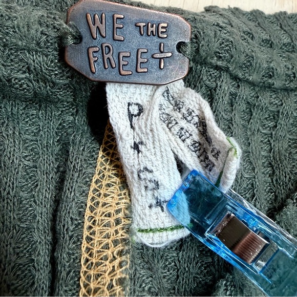 Free People Starlight Thermal Tunic Small Olive Waffle Knit Camo Cuff Oversized - Picture 8 of 13